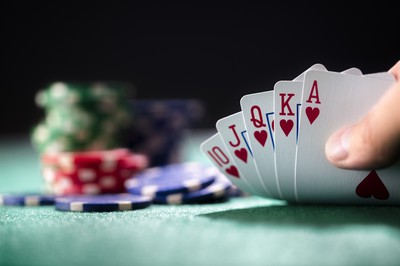 Melakoni Judi Poker Online Legal Lalu Terbagus Sakali Menggiurkan